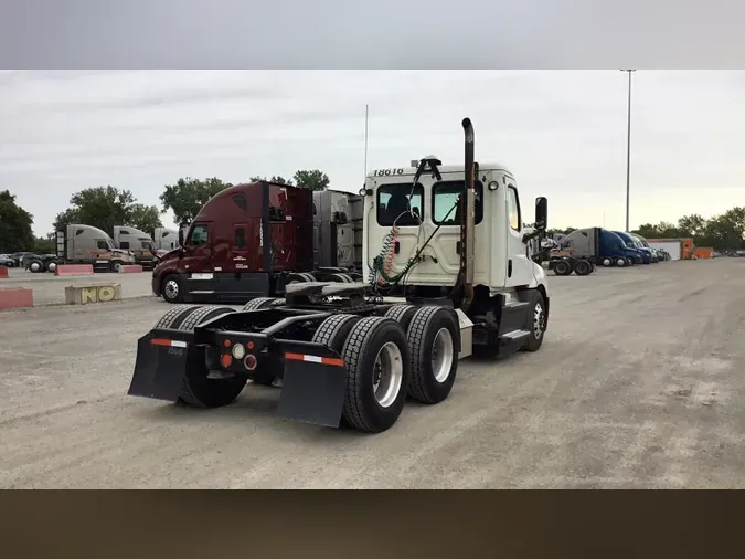 2019 Freightliner Cascadia 126be91d6185e19538065d393fae5783dd2
