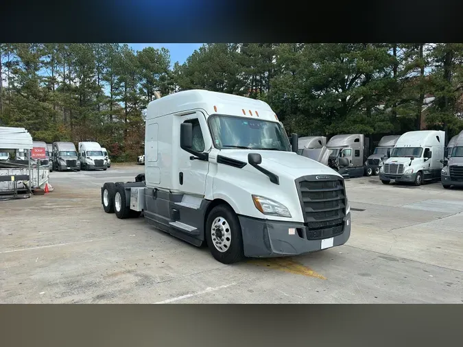2021 Freightliner Cascadia 126be920bc3fba81bfdea78d962d68a0755