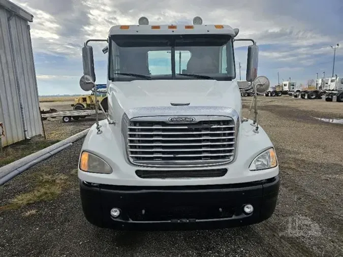 2007 FREIGHTLINER COLUMBIA 112