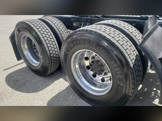 2019 Peterbilt 579