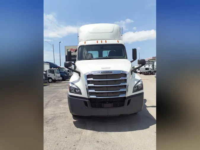 2019 FREIGHTLINER NEW CASCADIA PX12664
