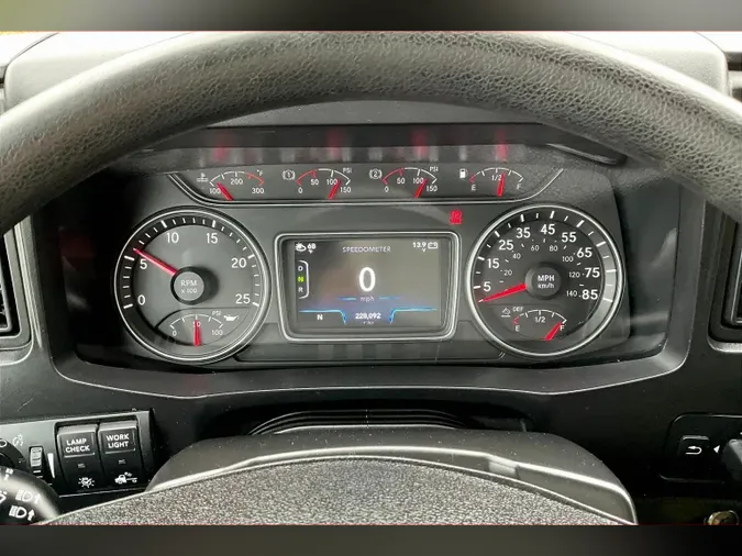 2022 INT LT625 6x4