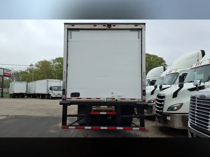 2018 FREIGHTLINER/MERCEDES M2 106