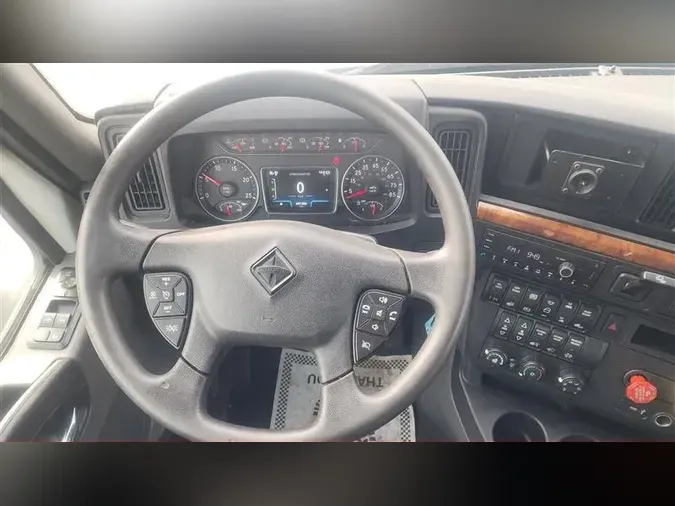 2022 INTERNATIONAL LT