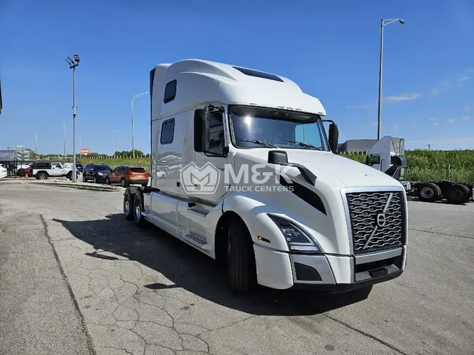 2022 VOLVO VNL64T860