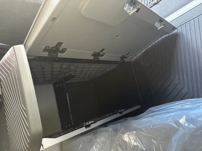 2027 VOLVO TRUCK VNL64TV04be9f6493073ceb9b16820ddc546a7b3c
