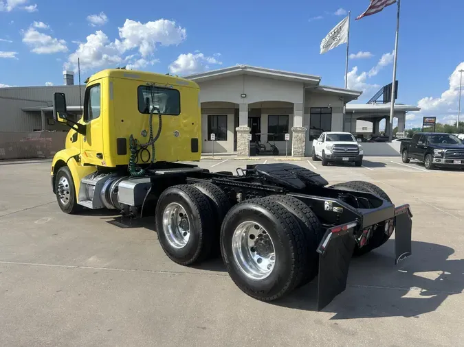 2021 Peterbilt 579