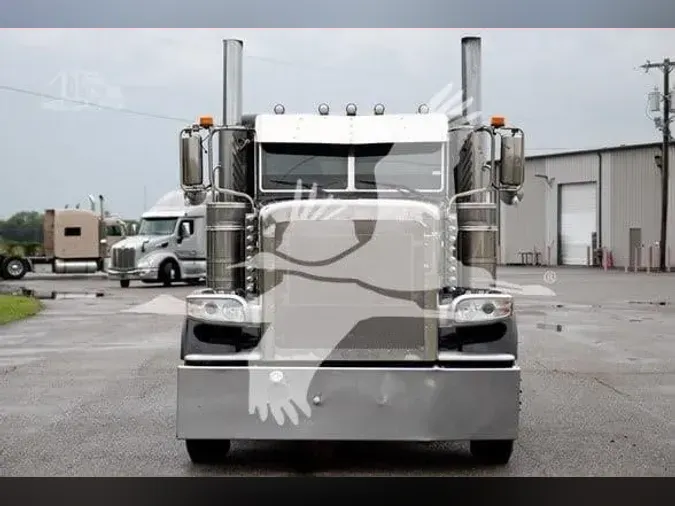 2022 PETERBILT 389