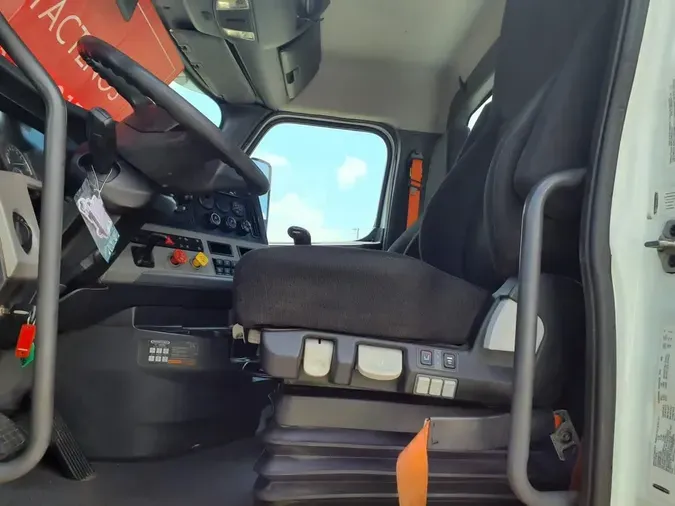 2019 FREIGHTLINER NEW CASCADIA PX12664