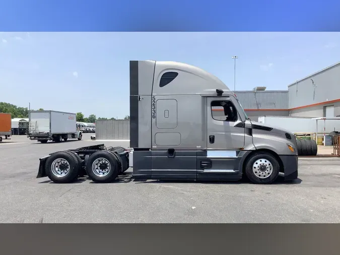 2022 Freightliner Cascadia