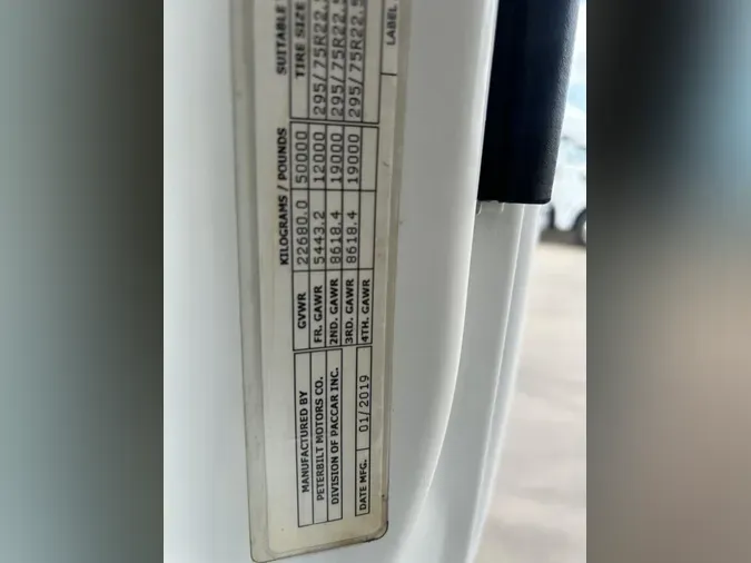 2020 Peterbilt 567