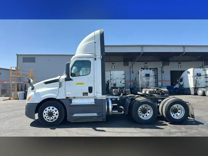 2019 Freightliner Cascadia 126beb08d8e22597b141d4761b00e0f2dc1