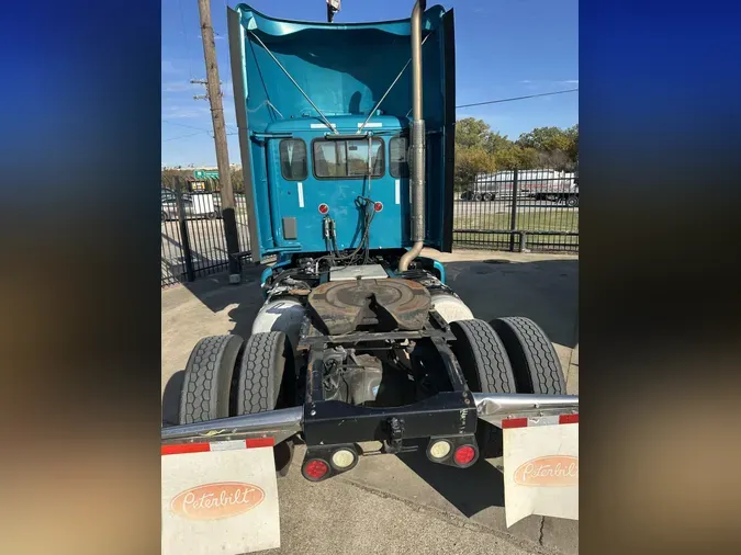 2017 Peterbilt 579