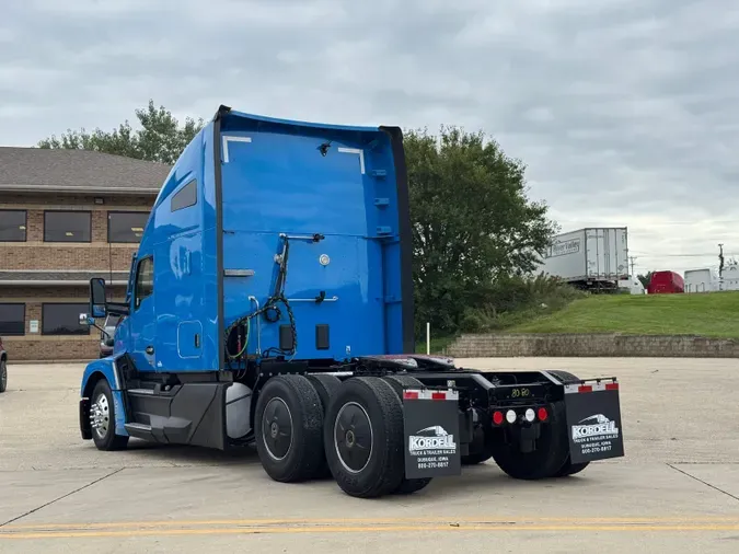 2023 KENWORTH T680