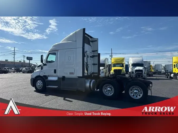 2020 FREIGHTLINER CA116
