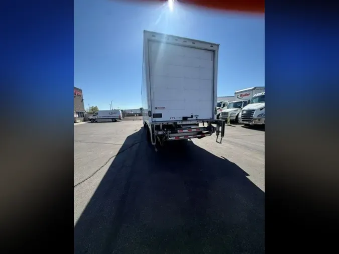2019 FREIGHTLINER/MERCEDES M2 106