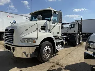2018 MACK PINNACLE CXU613