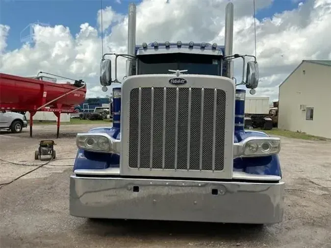 2024 Peterbilt 389