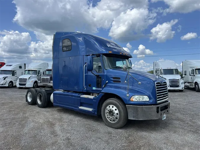 2016 Mack PINNACLE CXU613