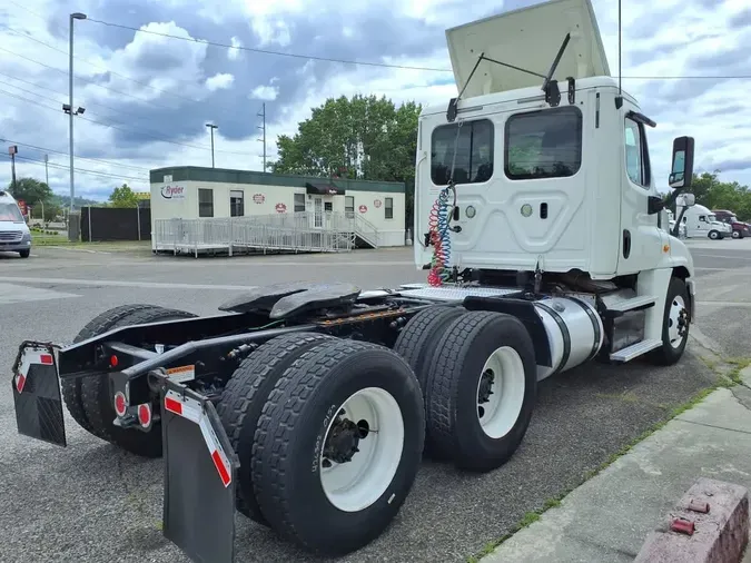 2018 FREIGHTLINER CASCADIA 125