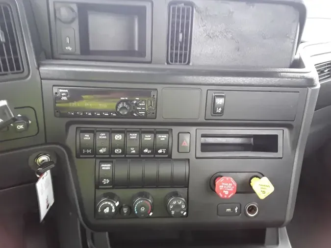 2020 NAVISTAR INTERNATIONAL LT625 DAYCAB T/Abecf8d36002d07300c1e87a5e9f29a25