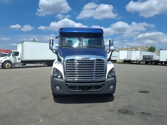 2020 FREIGHTLINER/MERCEDES CASCADIA 125