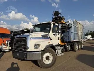 2014 FREIGHTLINER 114SD