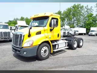 2018 FREIGHTLINER CASCADIA 113