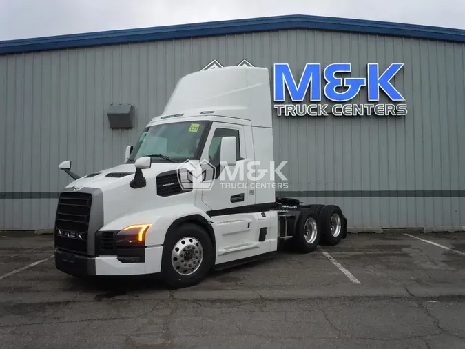 2026 MACK Pioneer Daycabbedaced47761b332282cb531bd657140