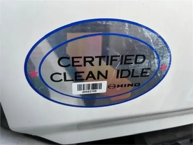 2018 HINO 268