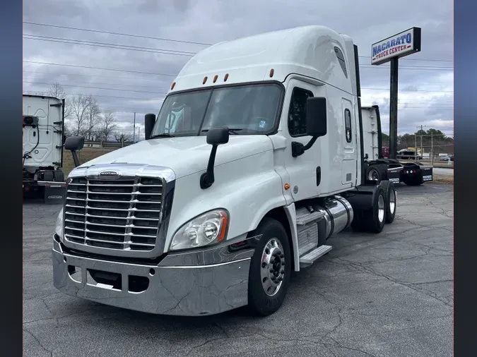 2019 FREIGHTLINER CASCADIA