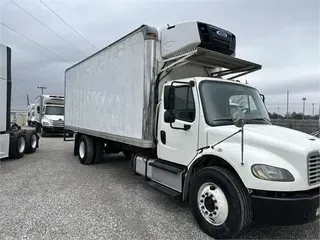 2015 FREIGHTLINER M2 106 Business Class