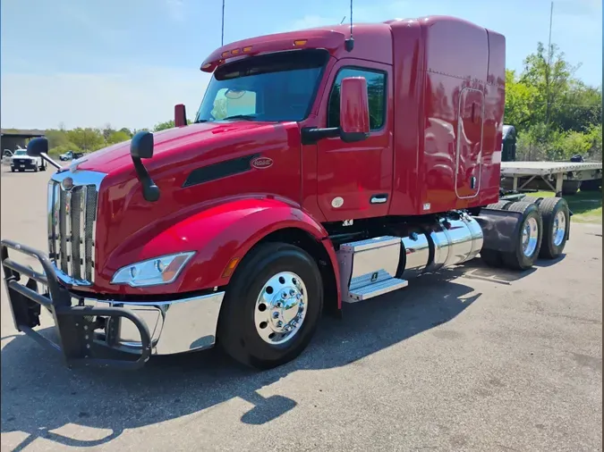 2022 Peterbilt 579