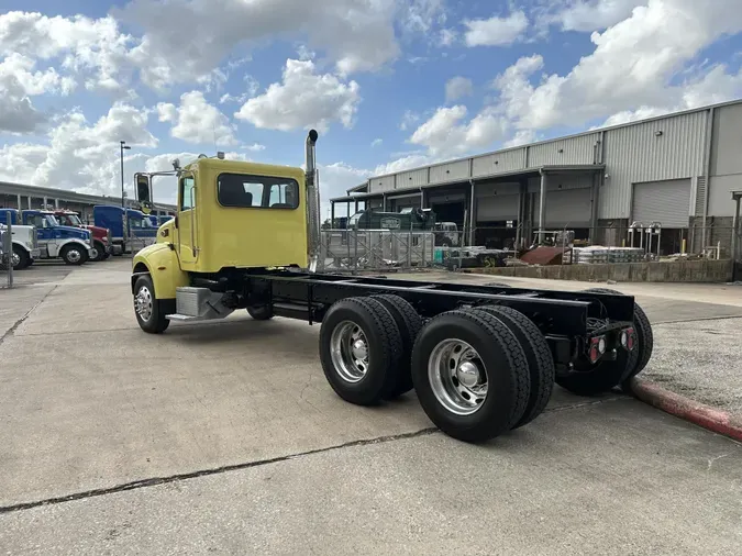 2020 Peterbilt 348