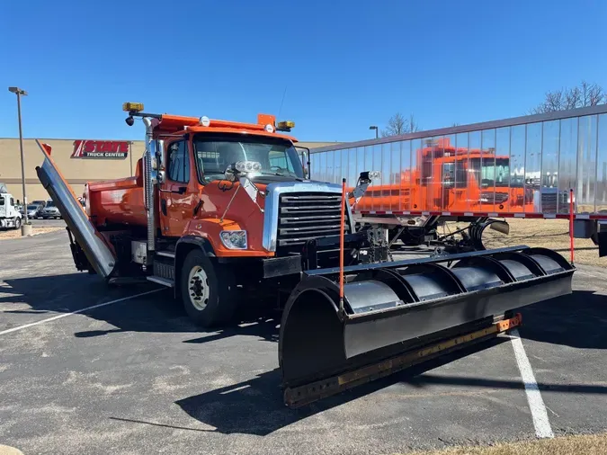 2013 Freightliner 108SDbee12e5074f6e57fcdb40cc8c763c05e