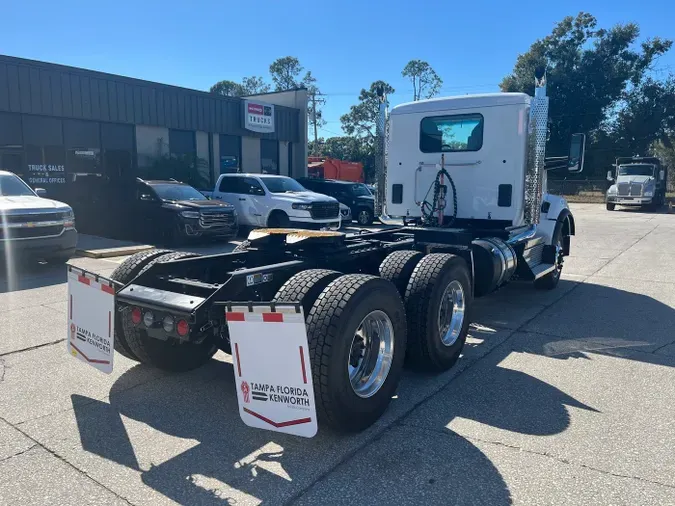 2026 Kenworth T880bee1470136a987b8384fc8fc819fc5bf