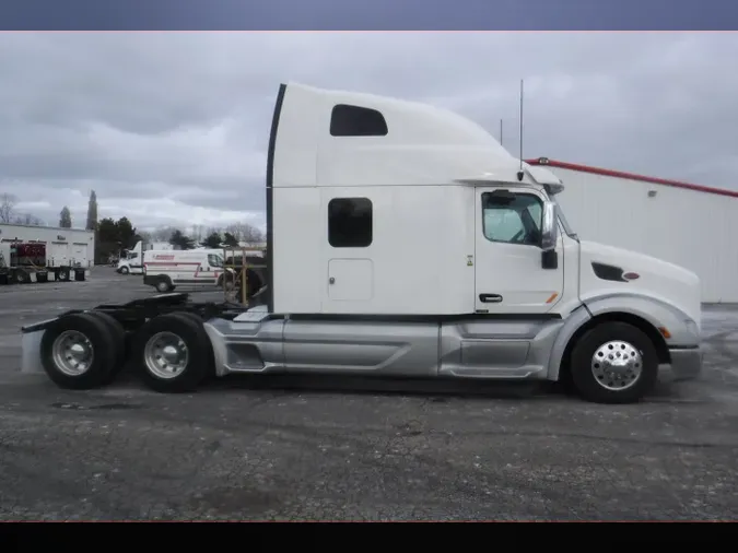 2022 Peterbilt 579