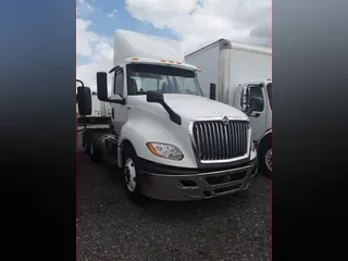 2019 NAVISTAR INTERNATIONAL LT625 DAYCAB T/A