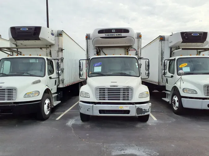 2017 FREIGHTLINER/MERCEDES M2 106