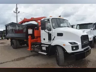 2022 MACK MD7