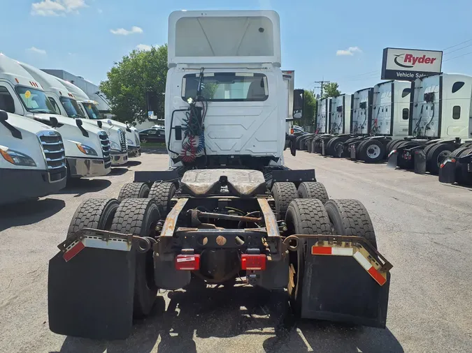 2018 NAVISTAR INTERNATIONAL LT625 DAYCAB T/A