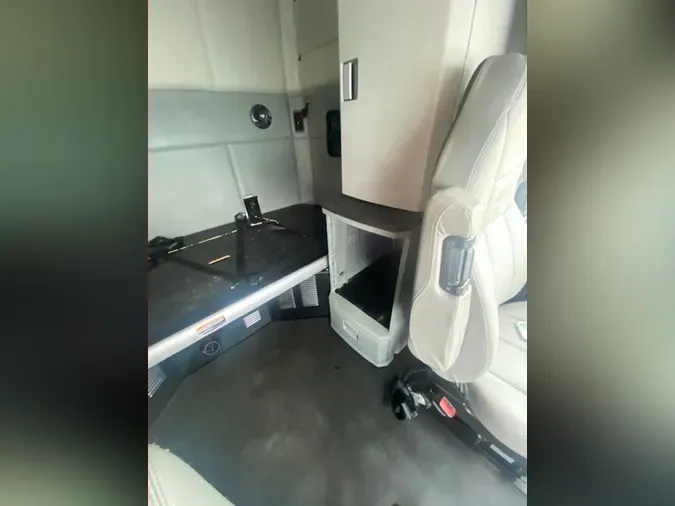 2017 Kenworth T680
