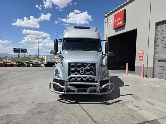 2020 Volvo VNL64T860