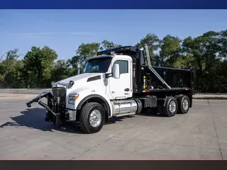 2025 KENWORTH T880S