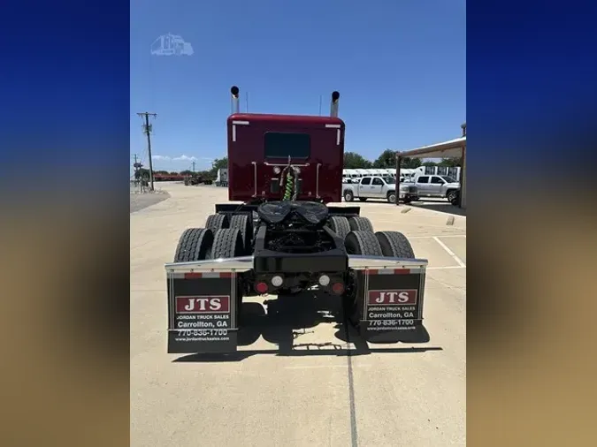 2022 PETERBILT 567