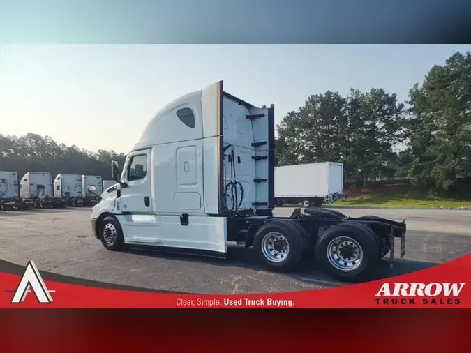 2021 FREIGHTLINER CA126