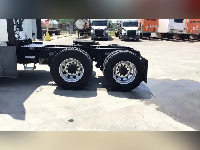 2020 Freightliner Cascadia