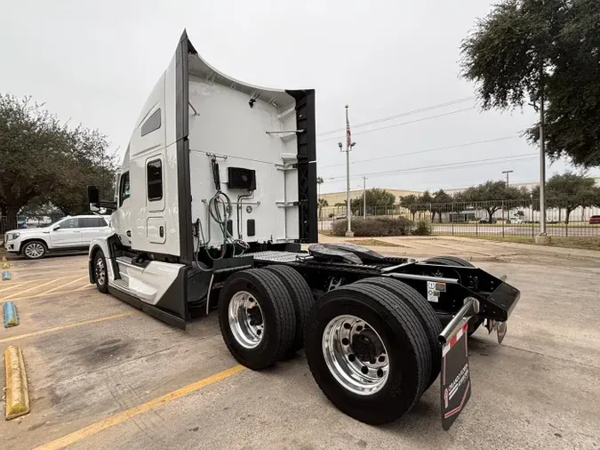 2024 Kenworth T680