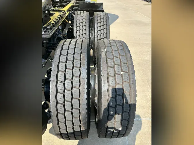 2023 Peterbilt 579bef22e50e4b186d030d7fd4d95c924fb