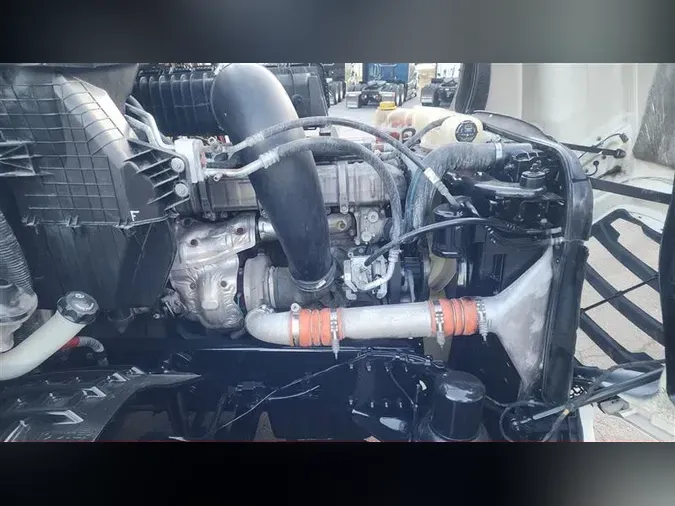 2020 FREIGHTLINER CA126